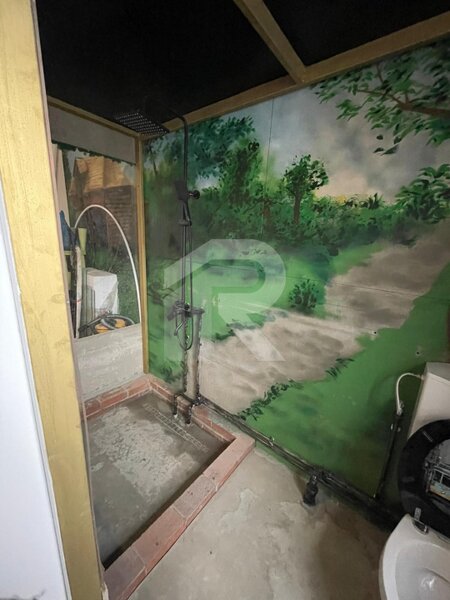 Nerva Traian apartament in vila 3 camere, curte 40mp