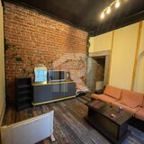 Nerva Traian Apartament in vila 3 camere, curte 40mp